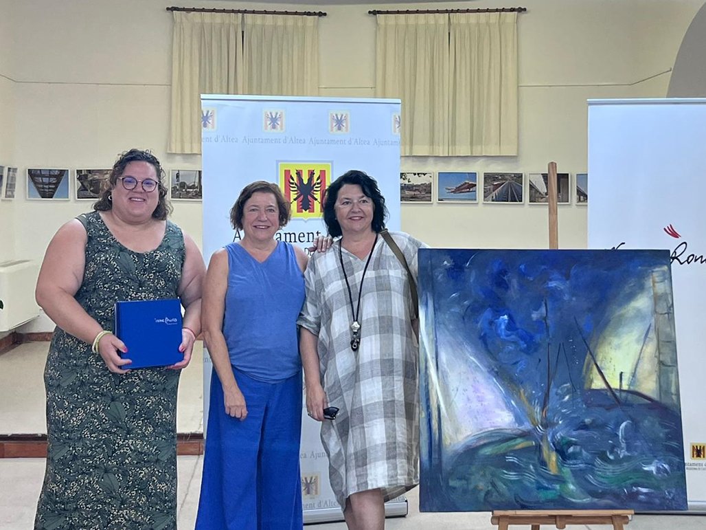 Els hereus d’Irene Linares Abendaño donen un quadre a Altea com a símbol de l’afinitat que l’artista sentia pel municipi Els hereus d’Irene Linares Abendaño donen un quadre a Altea com a símbol de l’afinitat que l’artista sentia pel municipi